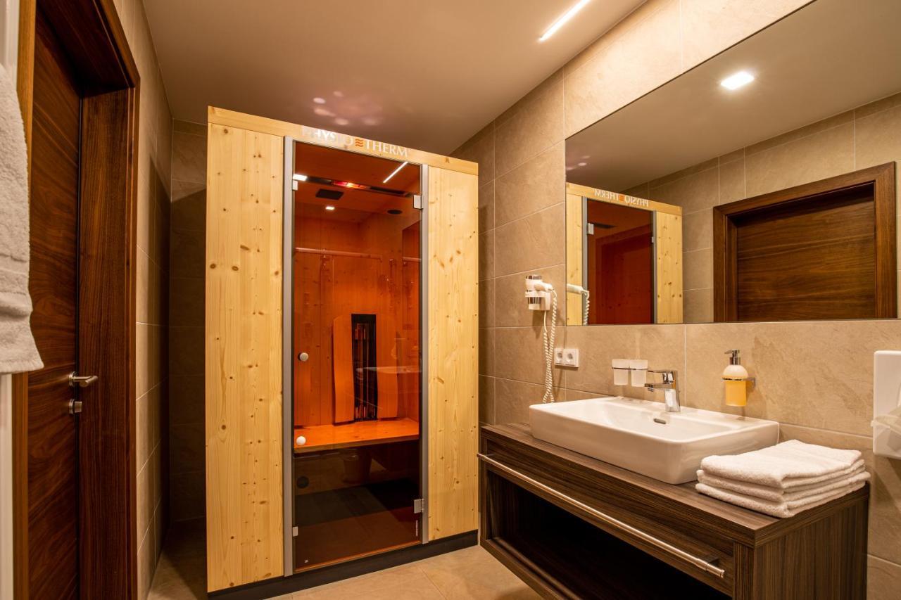Lux Appartements Ischgl Exteriör bild