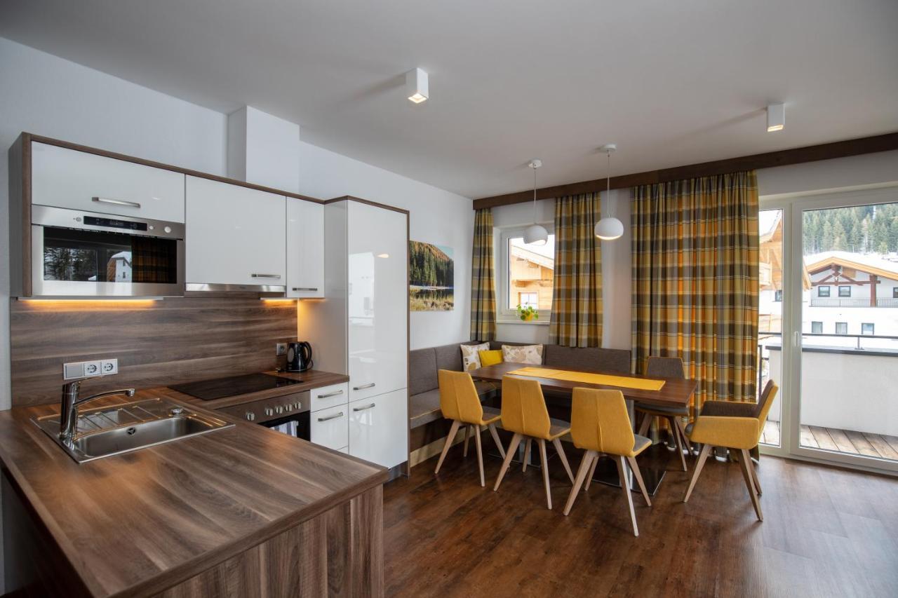Lux Appartements Ischgl Exteriör bild