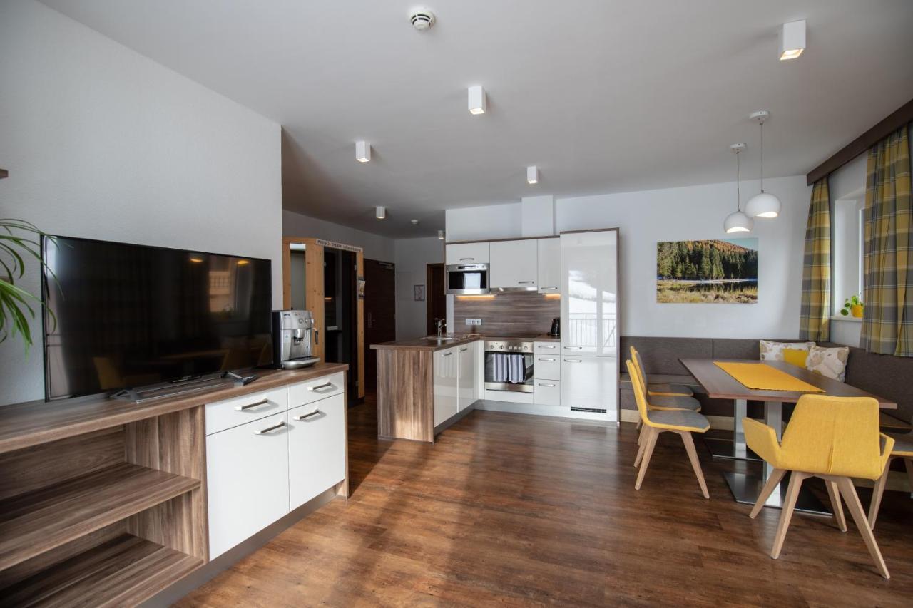 Lux Appartements Ischgl Exteriör bild